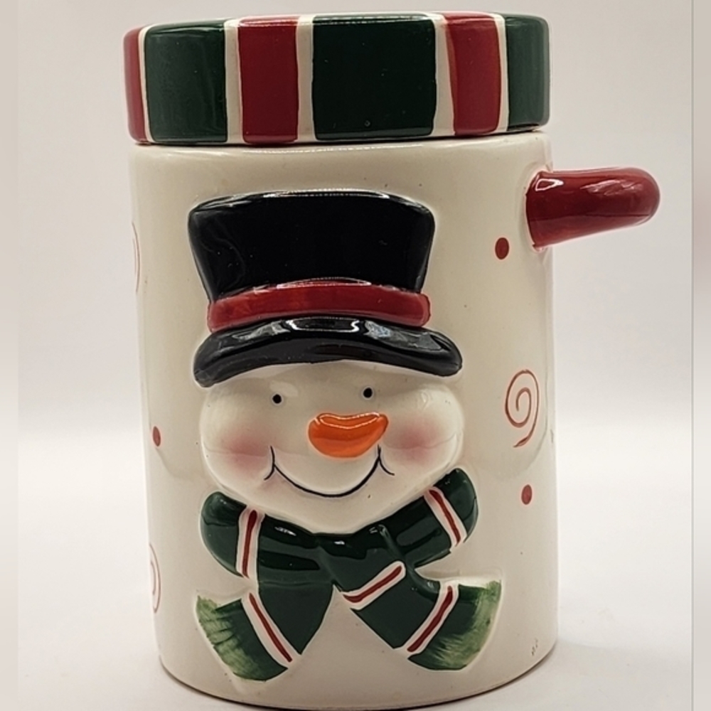 East West Distributing Co‎ Ceramic Coffee Tumbler/Mug With Lid Painted Snowman